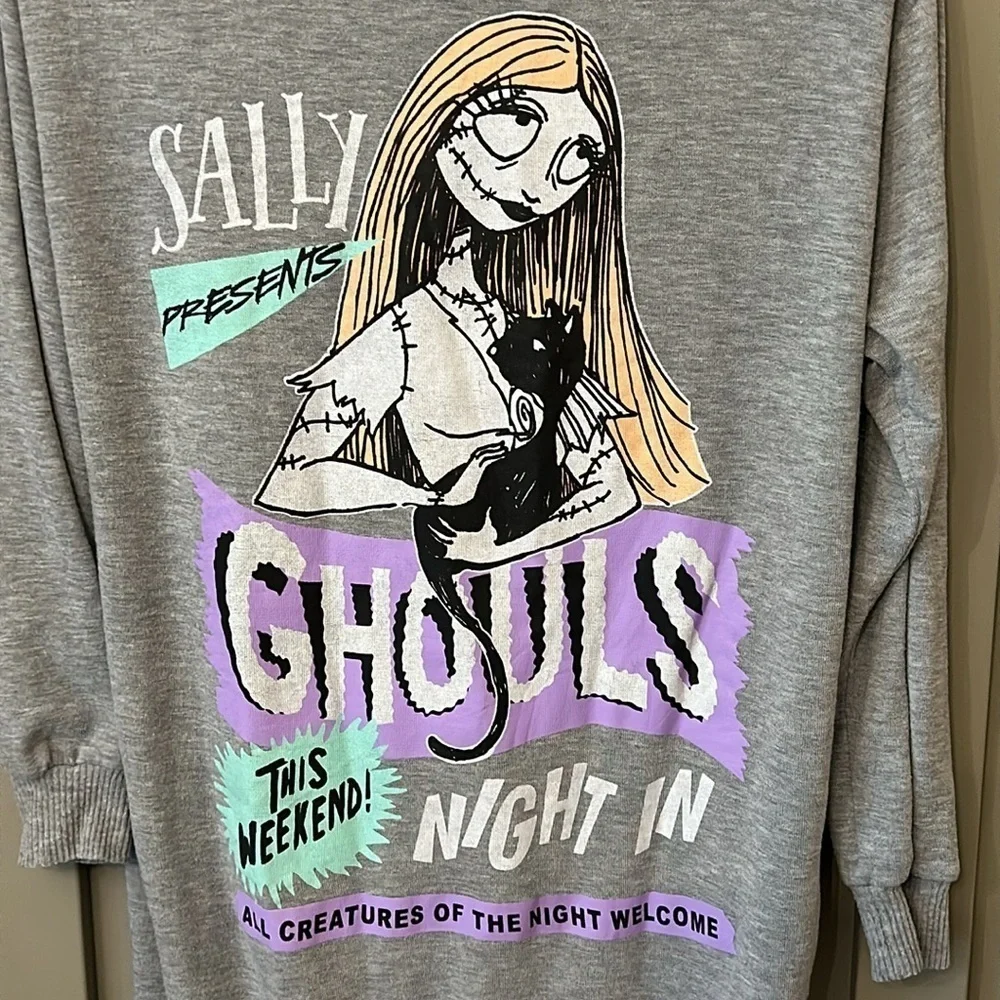 Disney Nightmare Before Christmas Hooded Sleepshirt Sally Graphic Gray Size XS - Picture 4 of 8
